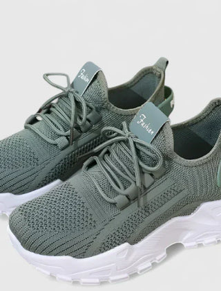OrthoVogue__-_Orthopedische__comfortabele_en_stijlvolle_sneakers_11_720x-Photoroom.webp