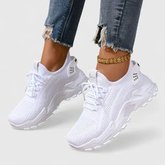 OrthoVogue__-_Orthopedische__comfortabele_en_stijlvolle_sneakers_4_720x-Photoroom.webp