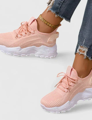 OrthoVogue__-_Orthopedische__comfortabele_en_stijlvolle_sneakers_8_720x-Photoroom.webp