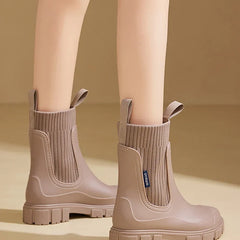 noor-block-heel-chunky-contemporary-chelsea-boots-10.webp