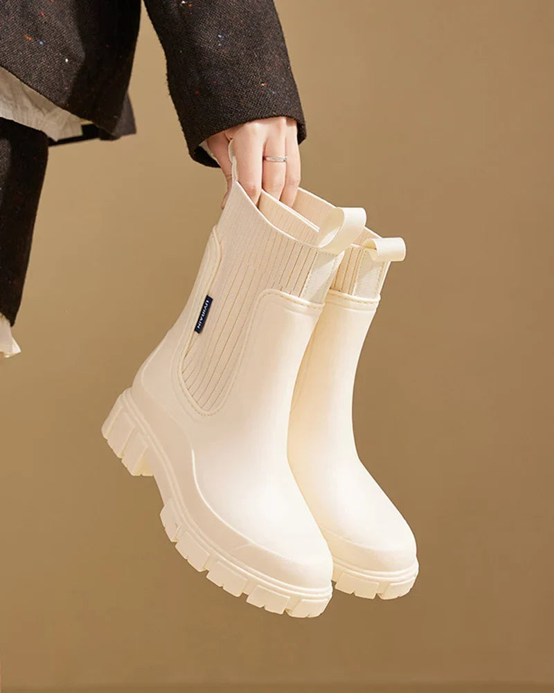 noor-block-heel-chunky-contemporary-chelsea-boots-4.webp