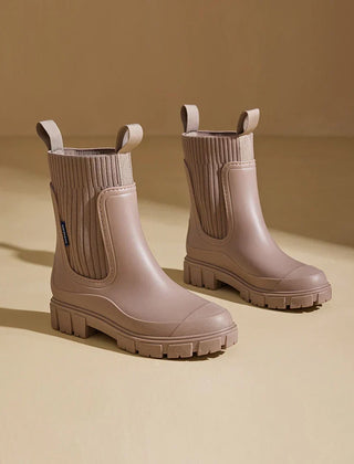 noor-block-heel-chunky-contemporary-chelsea-boots-9.webp