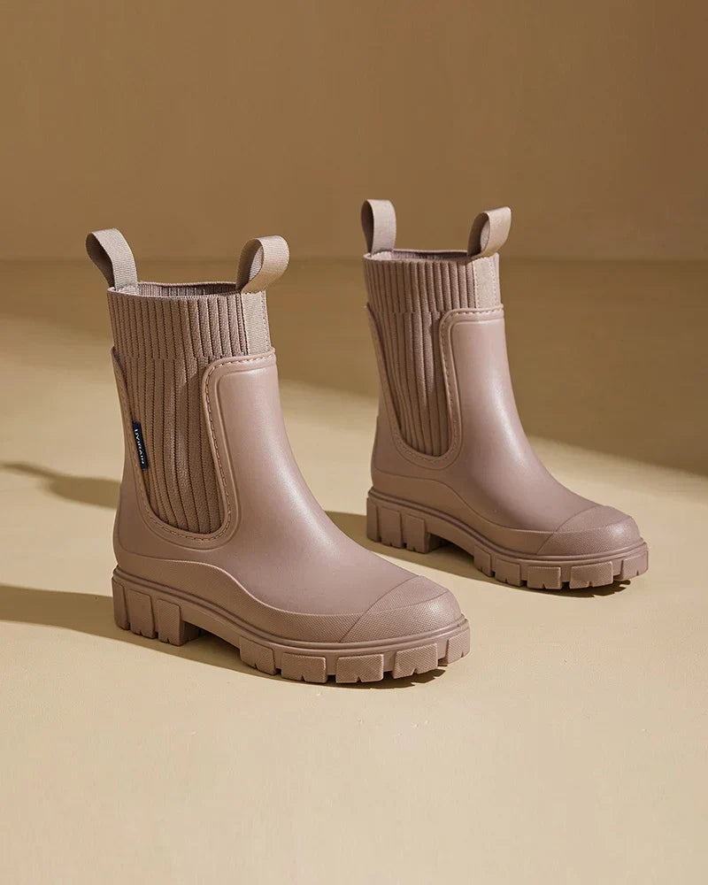 noor-block-heel-chunky-contemporary-chelsea-boots-9.webp