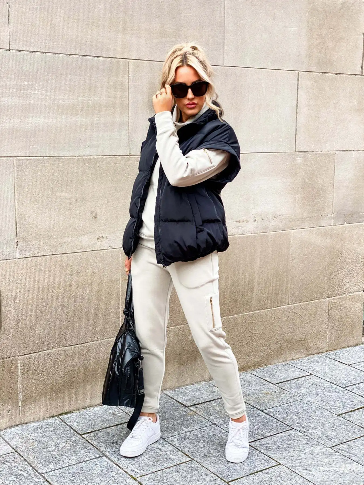 stella-_-women_s-sleeveless-puffer-vest-04aeac59-7cbb-4b2d-90da-f017c465feab.png