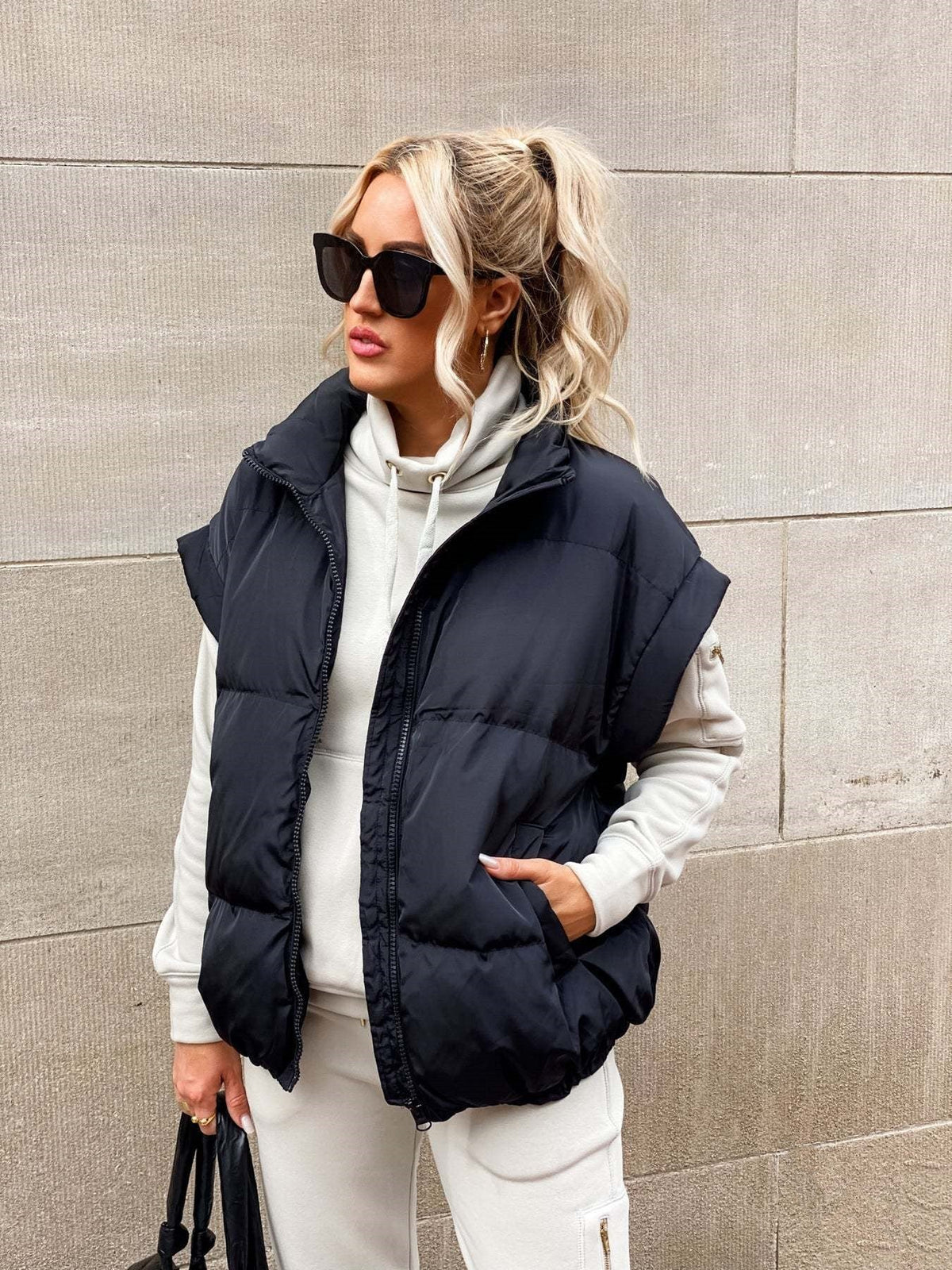 stella-_-women_s-sleeveless-puffer-vest-bace1852-c9b4-4296-838d-17cfa6ea600f.jpg