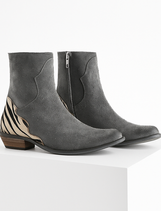 womens-chelsea-boots-with-side-zip-ankle-5.png